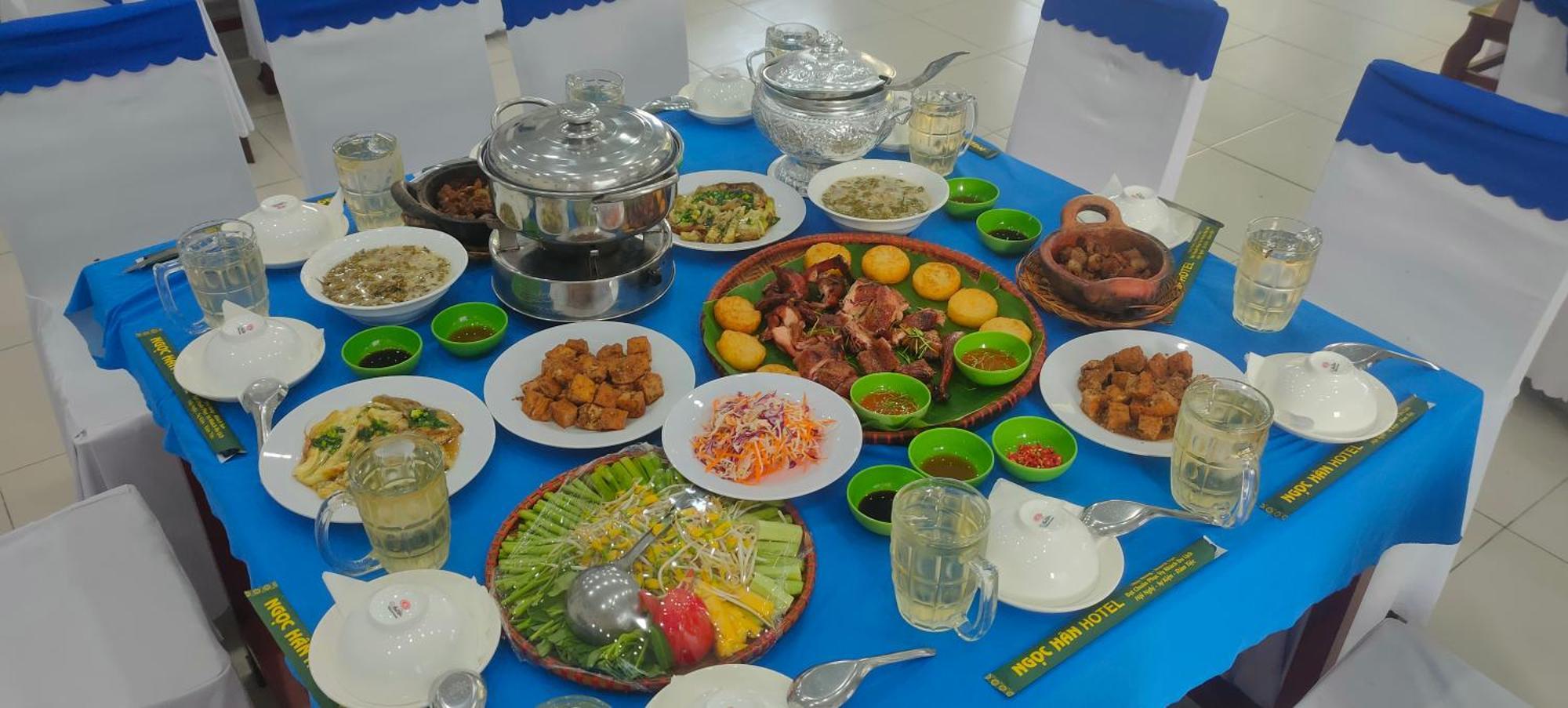 Khach San Ngoc Han Ap Vinh Phu Kültér fotó
